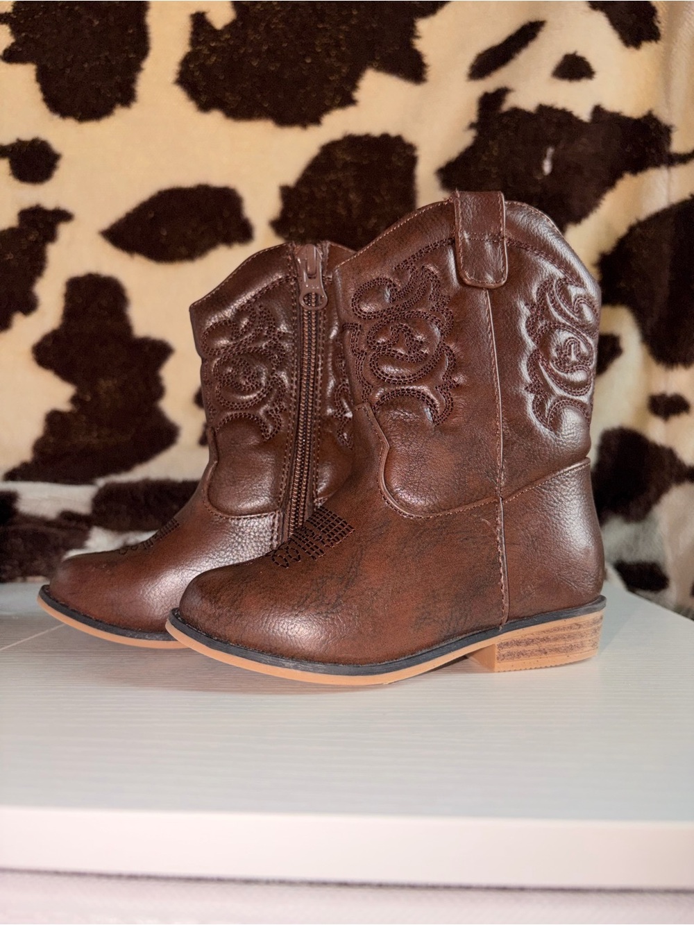 Cat & Jack Brown Girls' Western Zip-Up Boots